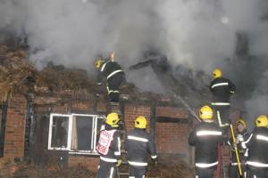 Thatch fire safety advice - The thatcher